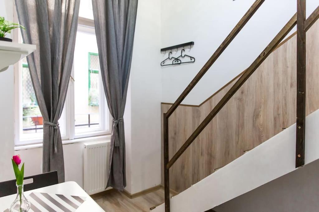 Central Budget Lofts Apartment Budapesta Exterior foto