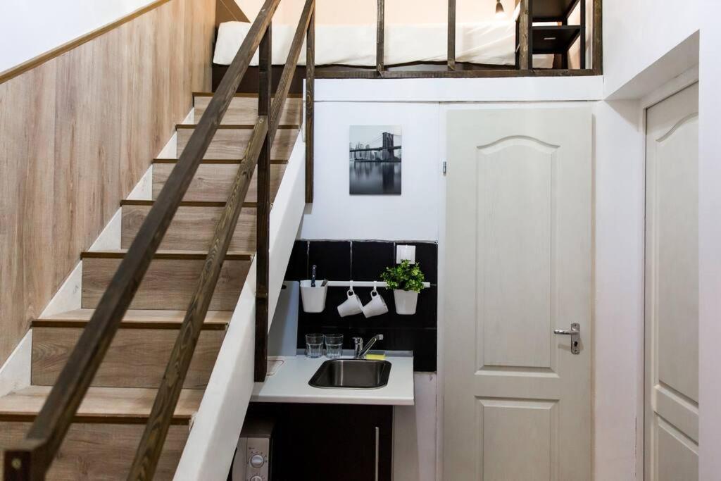 Central Budget Lofts Apartment Budapesta Exterior foto