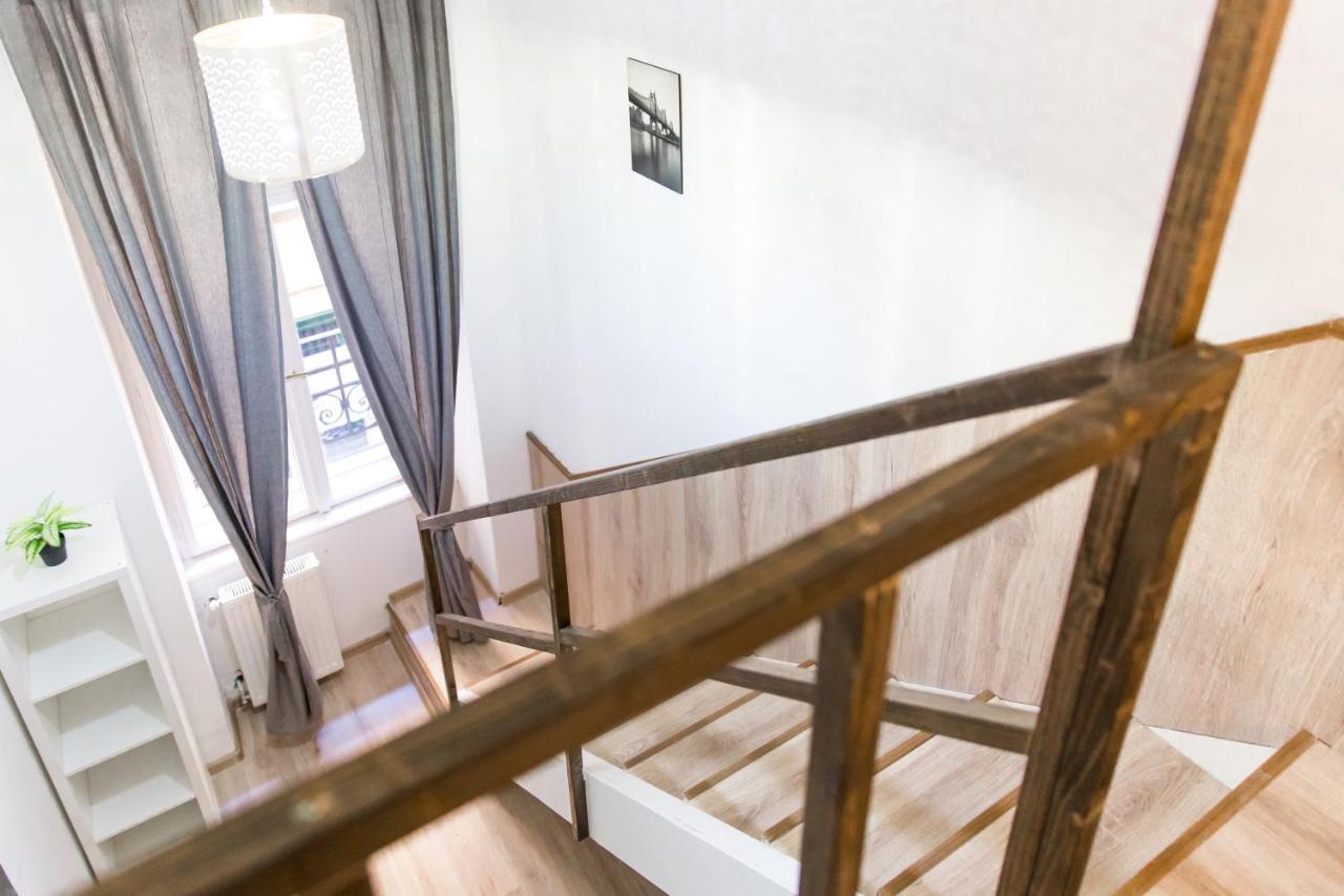 Central Budget Lofts Apartment Budapesta Exterior foto