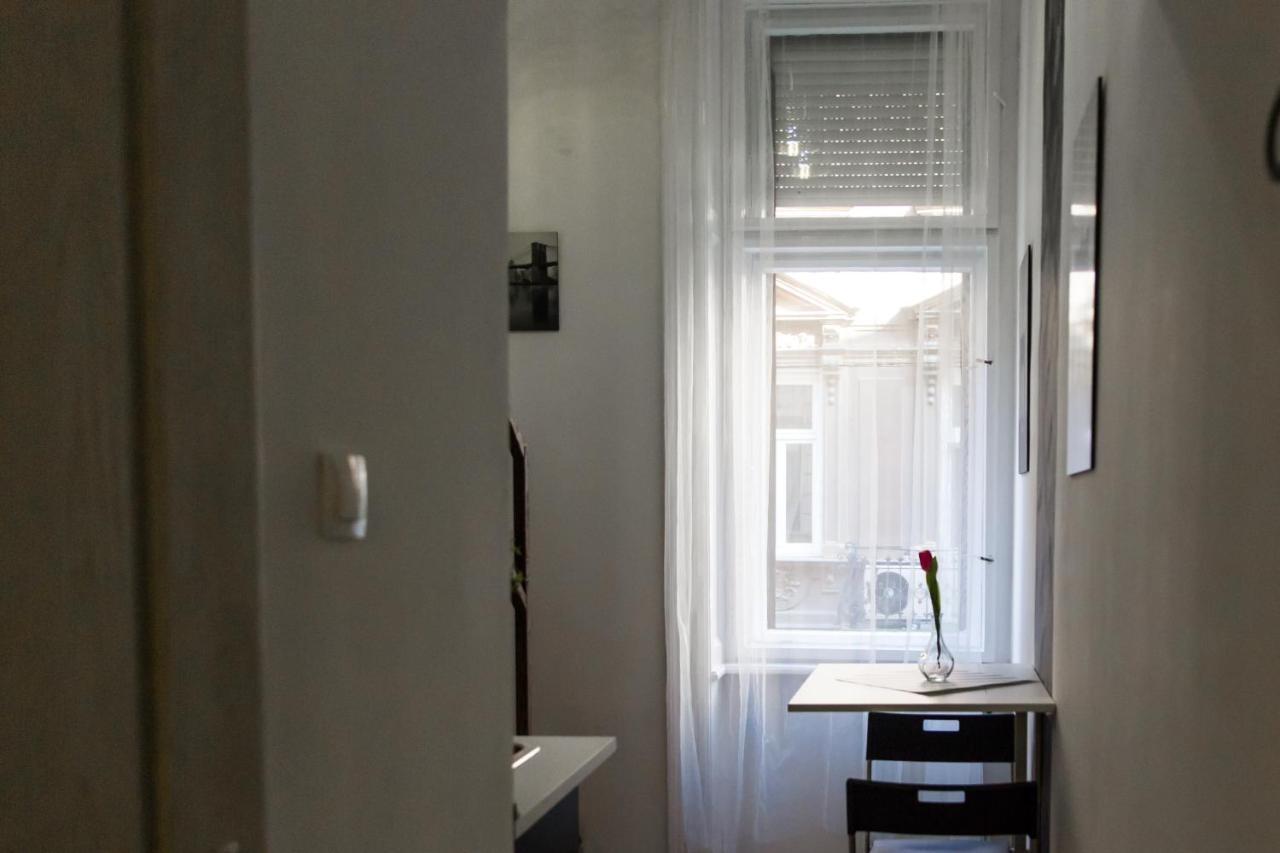 Central Budget Lofts Apartment Budapesta Exterior foto